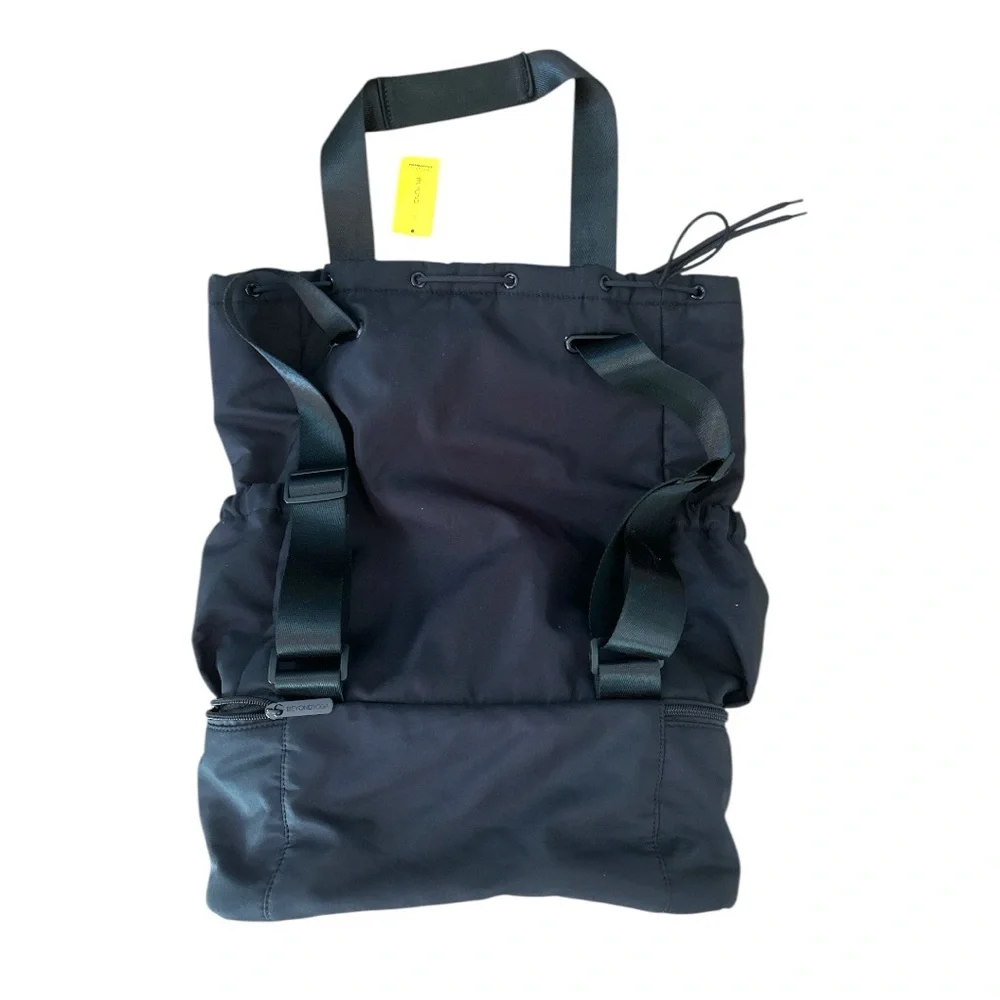 NWT Beyond Yoga Convertible Gym Bag Backpack Black Yoga Tote Drawstring Carry-on
